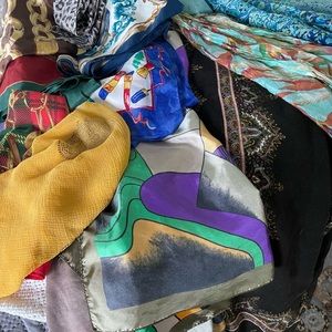 11 colorful scarves. Different sizes. All included